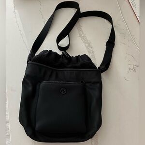 Lululemon All Set Mini Bucket Bag